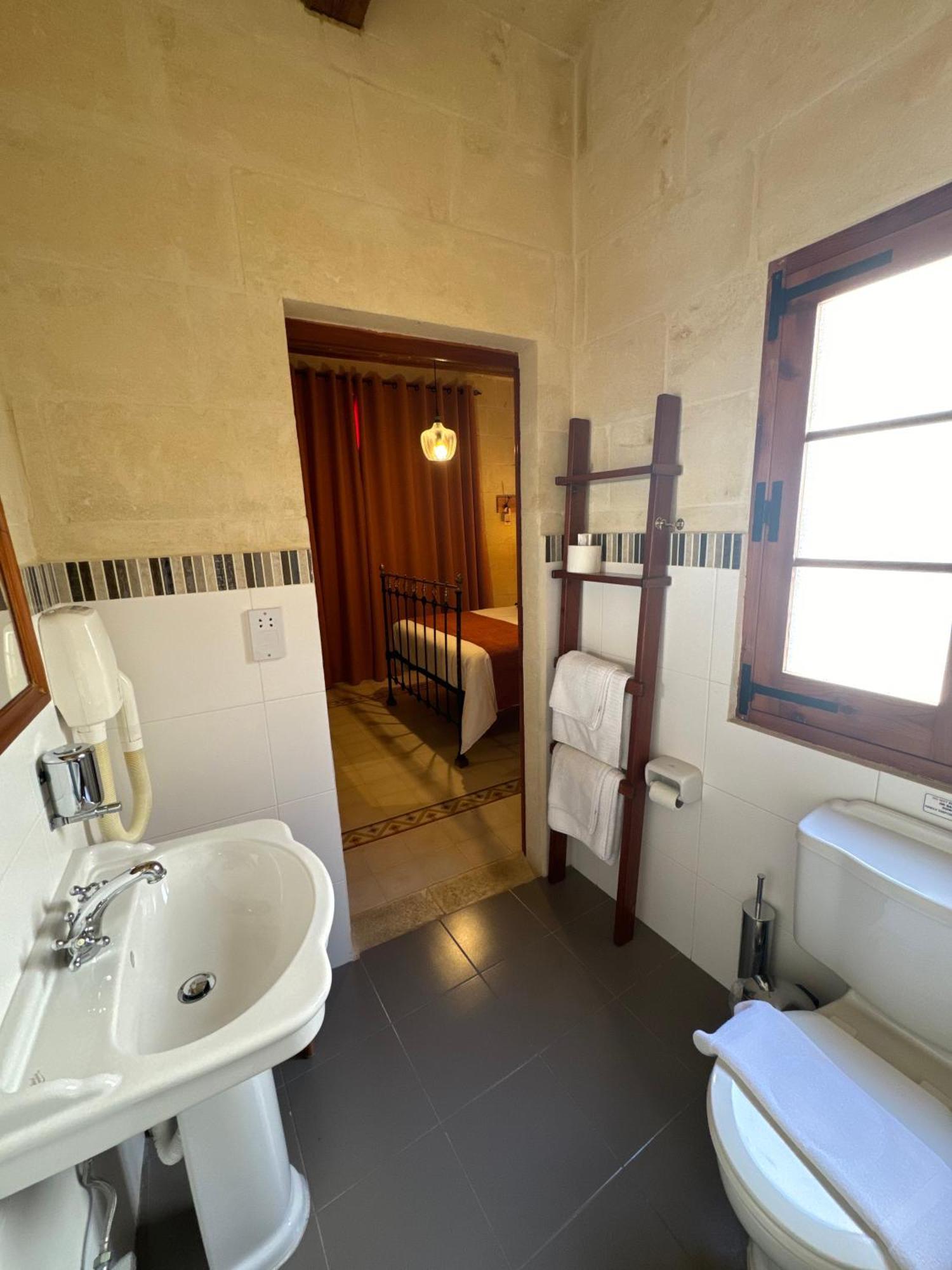 Maria'S B&B Għasri Esterno foto
