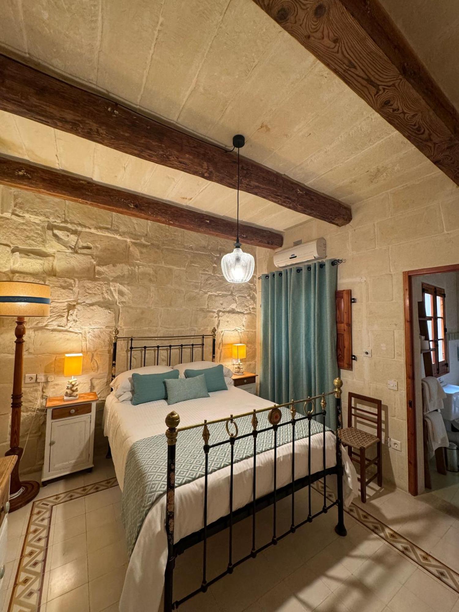 Maria'S B&B Għasri Esterno foto